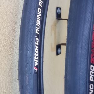 Par de Pneus Vittoria Rubino Pro Graphene 2.0 700x25c — foto 3